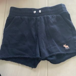 Blue Abercrombie kids midi shorts